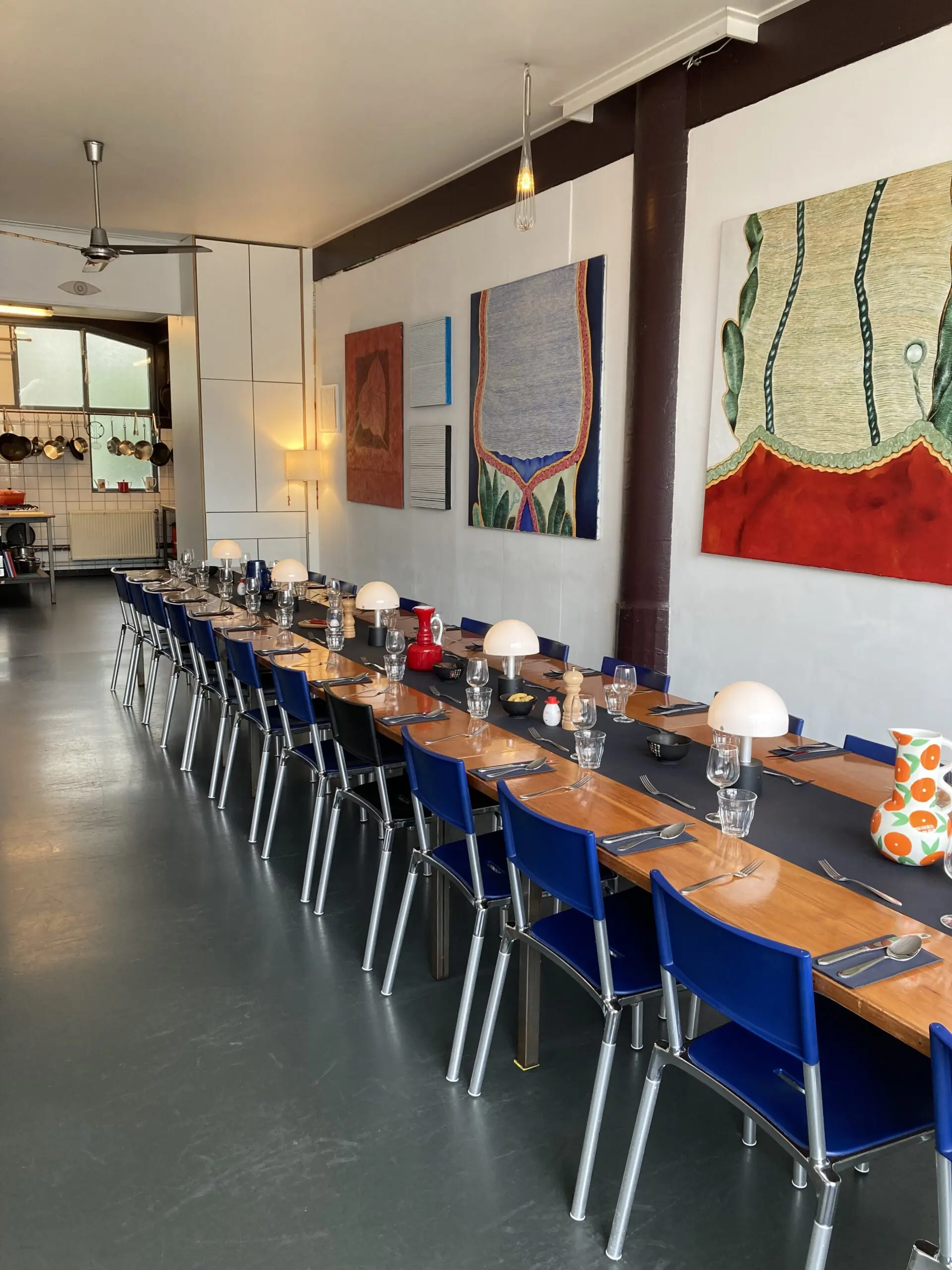 Kookworkshop in Amsterdam bij Dennis Leeuw voor een verrassende en originele kookworkshop. Ideaal voor een dynamisch uitje.